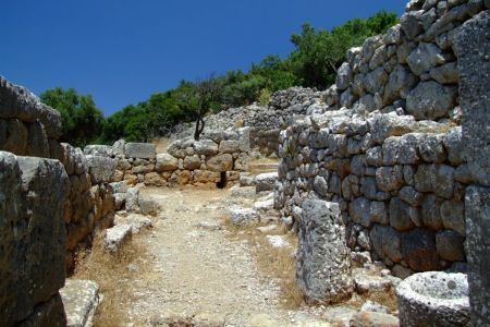 Ruiny starożytnego miasta Lato